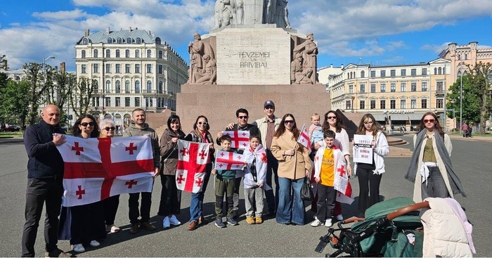 ემიგრანტები რიგაში