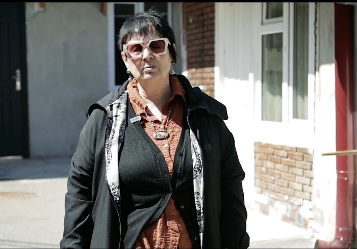 მაია იზორია, ხელოვნებათმცოდნე