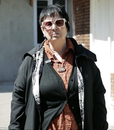 მაია იზორია, ხელოვნებათმცოდნე