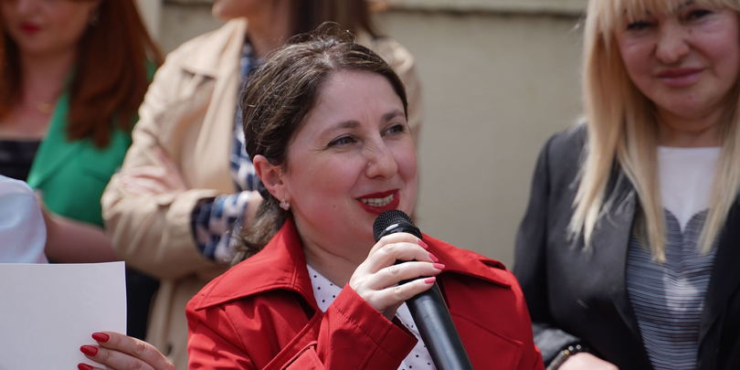 თეონა ჭალიძე